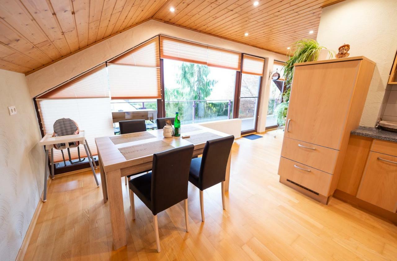 Ferienwohnung Virginija Ditscheid 外观 照片